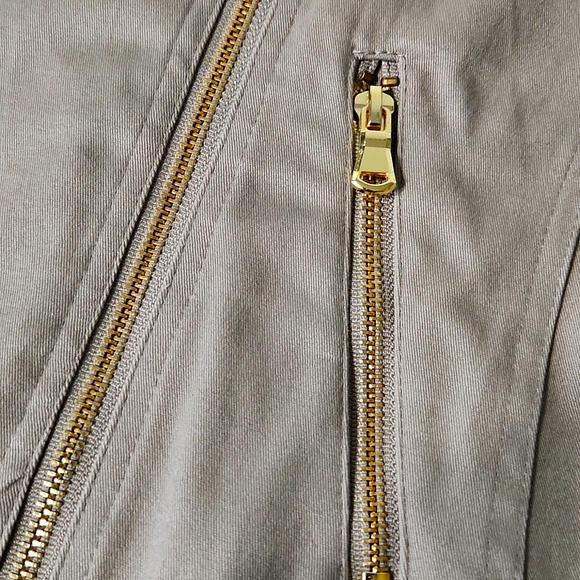 Maralyn & Me Cropped Long Sleeve Motorcycle Military Zip-Up Jacket Size M - Picture 7 of 11